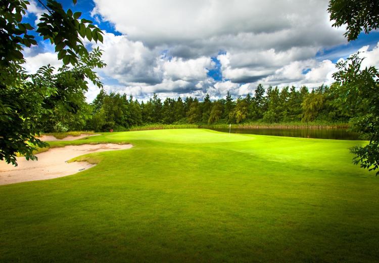 The Heritage Golf Resort 2 or 4 Green Fees + Tea/Coffee